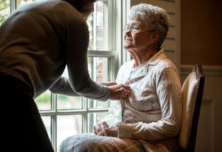 Làm sao để giữ trí nhớ tốt, tránh bệnh lú lẫn khi tuổi càng cao? Làm sao để giữ trí nhớ tốt, tránh bệnh lú lẫn khi tuổi càng cao?