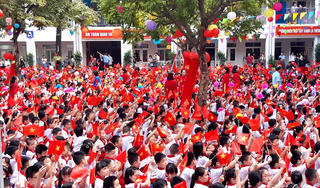 Chính phủ yêu cầu bảo đảm đủ giáo viên, "siết" lạm thu, dạy thêm trước năm học mới