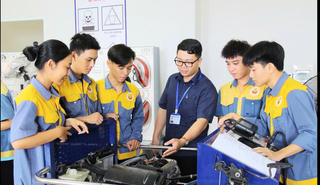 Đề xuất 10 môn học THPT trong chương trình trung học nghề
