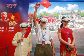 Đến Dinh Độc Lập trải nghiệm 'thực tế ảo' cảnh Bác Hồ đọc Tuyên ngôn Độc lập
