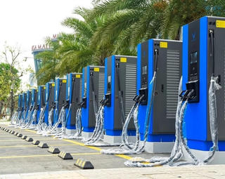 Đề xuất quy chuẩn về trụ sạc, trạm sạc xe điện