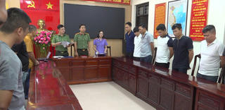 Chôn đường ống dưới đường ray, nhóm đối tượng rút trộm hàng trăm nghìn lít dầu ở ga Vinh
