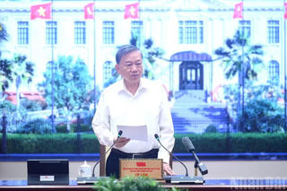 Xây dựng hệ thống an sinh xã hội bao trùm, tạo điều kiện để người dân tự vươn lên