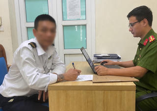 Công an xác minh vụ bảo vệ hành hung tài xế xe ôm công nghệ tại KĐT Louis City
