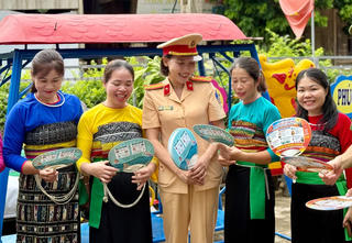Đưa pháp luật về trật tự, an toàn giao thông đến tận thôn, bản vùng cao ở Thanh Hóa