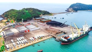 Gần 1ha mặt biển được sử dụng để đầu tư cầu cảng đón tàu 35.000 DWT tại Hòn La