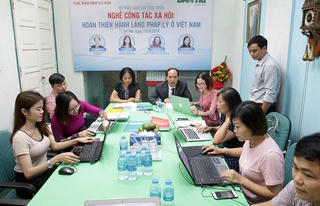 Đưa công tác xã hội vào quy trình nuôi con nuôi - từ giải quyết thủ tục đến đồng hành cùng trẻ