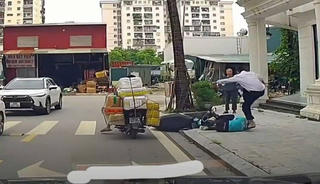 Tạm giữ hình sự nhân viên bảo vệ hành hung tài xế xe ôm công nghệ ở Hà Nội