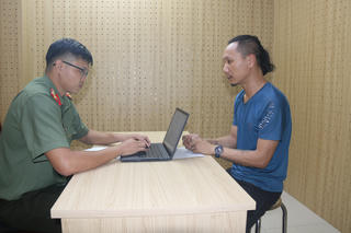 Khởi tố, bắt tạm giam đối tượng thả diều gây cản trở giao thông đường không 