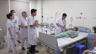 Khi ngày lễ vẫn còn những người làm nhiệm vụ