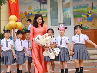 Yêu cầu cắt giảm loạt cuộc thi, hồ sơ, sổ sách, hội họp trong trường học