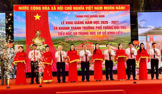 Học sinh thành phố Quảng Ninh bước vào năm học mới với nhiều chính sách hỗ trợ