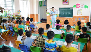 Từ 01/11, trẻ 5-6 tuổi thuộc diện phổ cập được hưởng chính sách hỗ trợ học phí