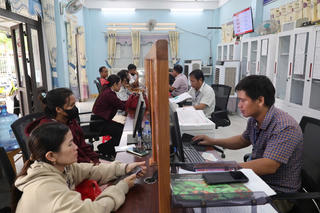 Cách làm mới của chính quyền cơ sở trong giải quyết thủ tục đất đai ở Quảng Ngãi