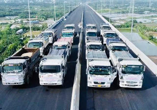 Cầu Phước Khánh nối Đồng Nai và TP.HCM đang thử tải