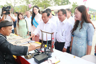 Khai mạc Tuần Văn hóa, Du lịch và Xúc tiến Thương mại Lễ hội Côn Sơn - Kiếp Bạc mùa Thu năm 2026