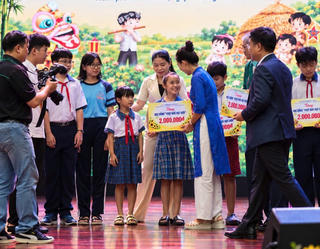 Tân Hiệp Phát tiếp tục hành trình đồng hành cùng trẻ em khó khăn