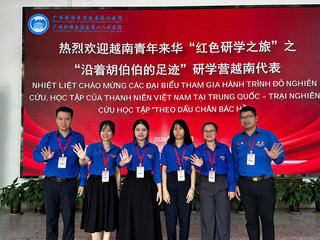 Lý tưởng và khát vọng cống hiến dưới ngọn cờ vẻ vang của Đảng - Bài 2: Cán bộ Đoàn mang sức trẻ xây dựng quê hương