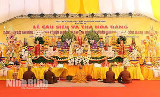  Lễ cầu siêu và thả hoa đăng tưởng niệm các Anh hùng, liệt sỹ, nhân kỷ niệm 60 năm Ngày hy sinh của Mười nữ dân quân pháo phòng không Lam Hạ (1966-2026)