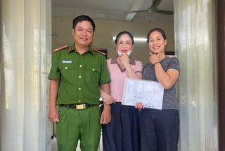 Công an Ninh Bình hỗ trợ người dân Bắc Ninh nhận lại gần 1,77 tỷ đồng chuyển khoản nhầm
