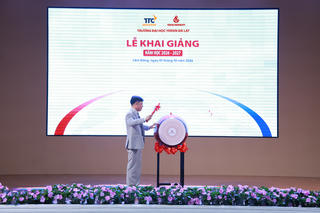 YersinUni khai giảng năm học 2026 - 2027, đánh dấu 22 năm hình thành và phát triển