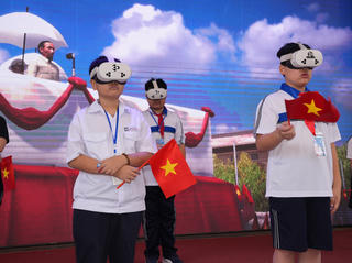 Khai mạc chương trình “Trở về thời khắc thiêng liêng”