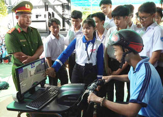 An Giang: Tập huấn kiến thức, kỹ năng lái xe an toàn cho hơn 1.700 học sinh Trường THPT Chu Văn An