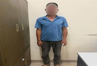 Công an xác minh vụ người đi xe máy chặn đầu ô tô, hành hung tài xế ở Hà Nội