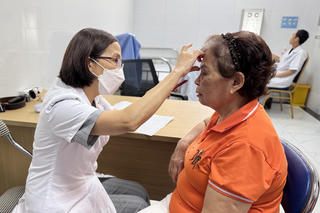 Phường Tây Hồ (Hà Nội): Xây dựng thói quen chăm sóc sức khỏe chủ động cho người cao tuổi