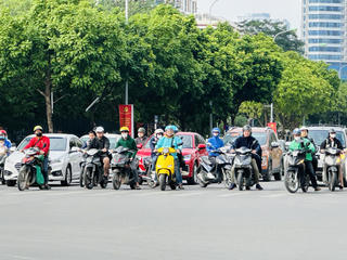Thời tiết ngày 16/10: Bắc Bộ nắng hanh, Nam Bộ mưa dông