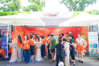 Gian hàng GPBank tại VPIM 2026 hút đông runner check-in, trải nghiệm 