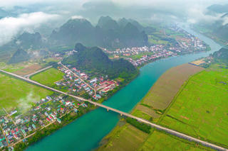 Bài 2: Chuyển từ tư duy “làm du lịch” sang “phát triển kinh tế du lịch”