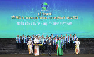 Vietcombank 10 lần liên tiếp ghi dấu Thương hiệu quốc gia, tiếp nối mạch nguồn phụng sự