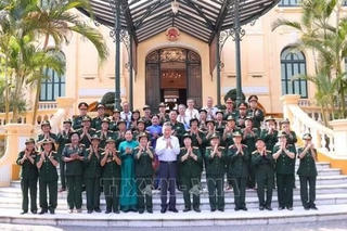 Tổng Bí thư, Chủ tịch nước Tô Lâm gặp mặt Đại đội nữ lái xe Trường Sơn