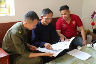 Lạng Sơn: Duy trì chính sách hỗ trợ để người có uy tín gắn bó với cộng đồng