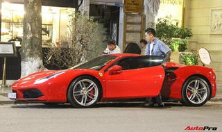 Siêu xe Ferrari của ca sĩ Tuấn Hưng gặp nạn tại Phú Thọ