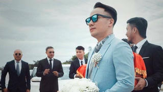 Tiến Đạt chia sẻ hạnh phúc sau ngày nắm tay vợ vào hôn trường