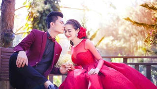 Ca sĩ Lâm Khánh Chi khoe ảnh con trai mới sinh
