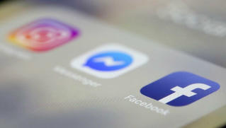 Truy nguyên nhân khiến facebook và các mạng xã hội bị khóa
