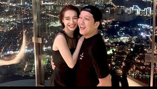Nhã Phương đăng ảnh tiết lộ ngày nhận lời yêu Trường Giang