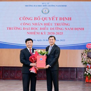 Bộ Y tế bổ nhiệm hiệu trưởng trường Đại học Điều dưỡng Nam Định
