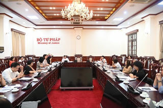 Đề xuất tăng thuế tiêu thụ đặc biệt với rượu, bia, thuốc lá