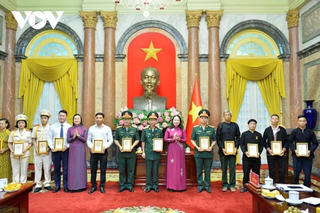 Phó Chủ tịch nước Võ Thị Ánh Xuân gặp mặt Đoàn đại biểu tỉnh Lào Cai