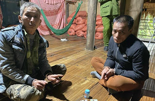 Lào Cai: Bắt quả tang 2 đối tượng mua bán trái phép Methadone