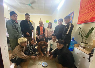 Lai Châu: Lập sới bạc giữa chợ, 11 đối tượng bị bắt