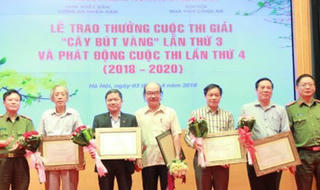  “Cú hích” mới tại cuộc thi “Cây bút vàng”