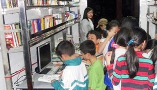 Trao tặng 8 xe ô tô thư viện lưu động đa phương tiện cho 8 thư viện