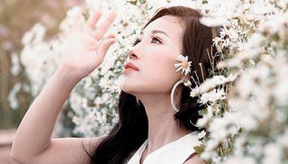 Á hậu Tình Nhi: 'Phụ nữ trước hết phải yêu bản thân mình'