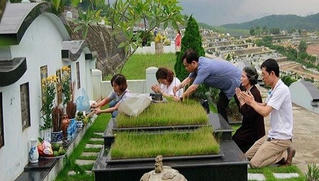 Ngày cuối năm, các gia đình tảo mộ mời Tổ tiên về đón Tết