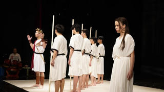 Vở kịch “Antigone” tương đồng với “Truyện Kiều”